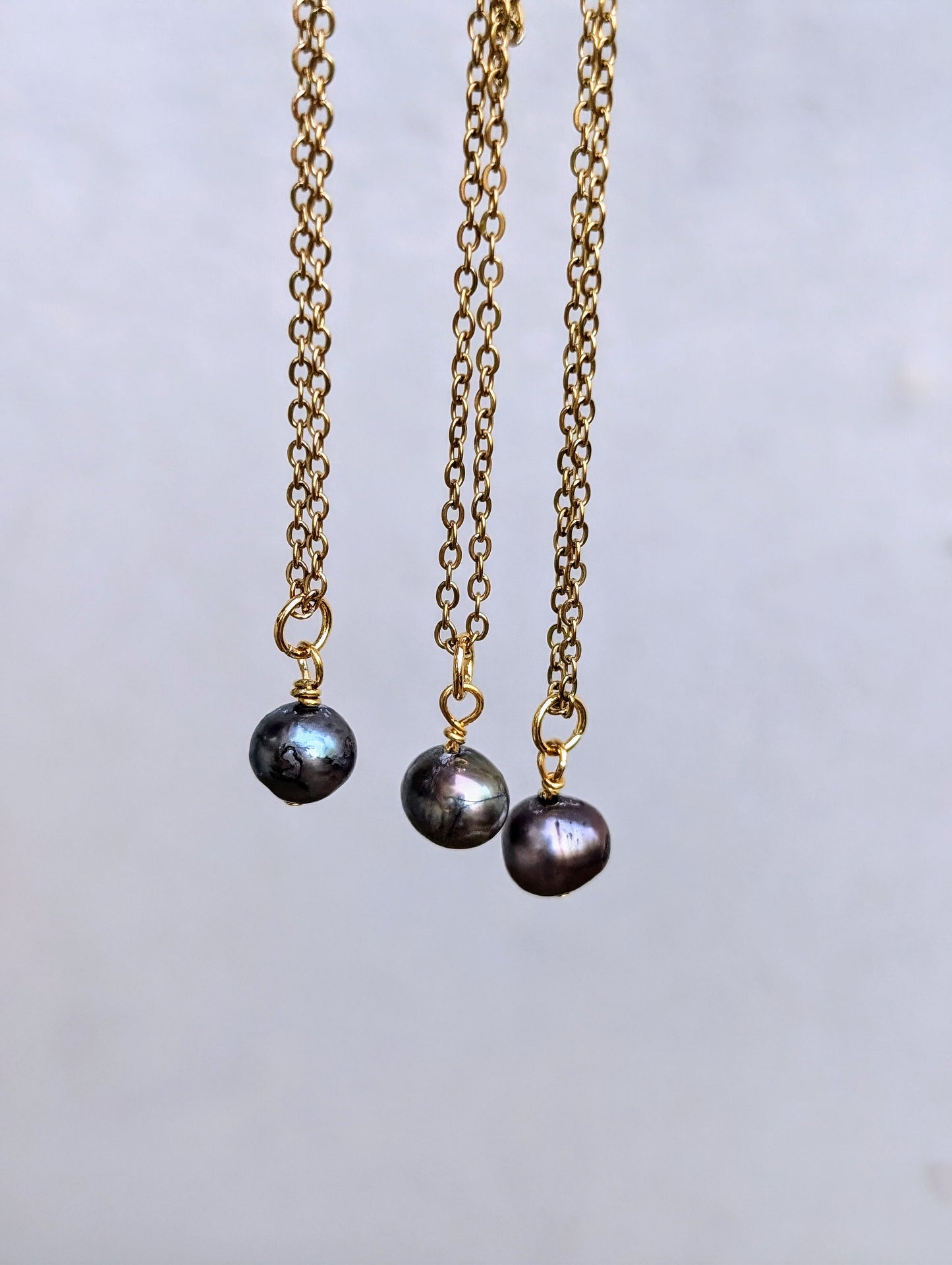 Black Drop Pearl Pendant Necklace