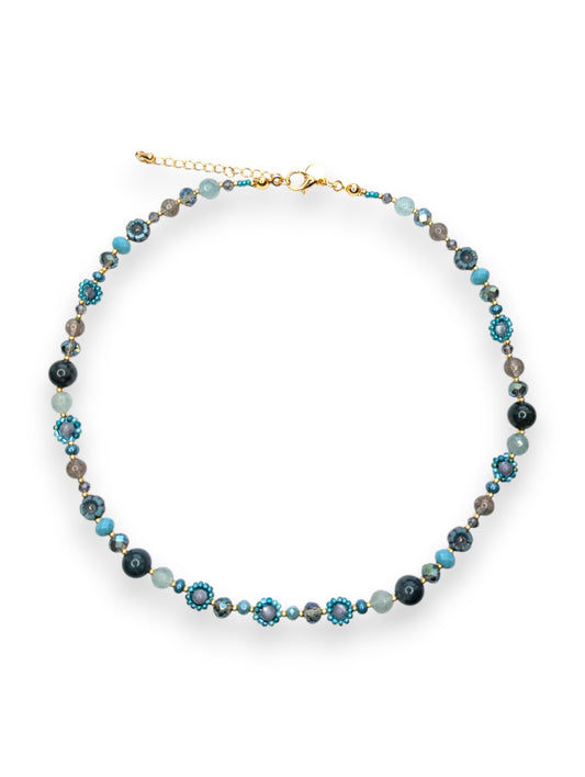 Sea La Vie Daisy Chain Necklace – jade, turquoise, aventurine beads, gold-plated chain.