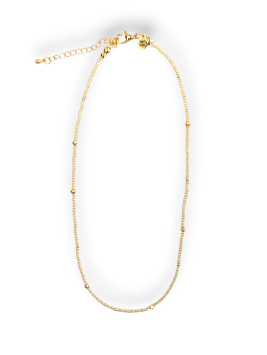 Creamy Dreamy Pearl Beaded Choker – pearl beads with gold spacers.